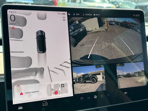 Used 2023 Tesla Model 3 Standard Range image 16