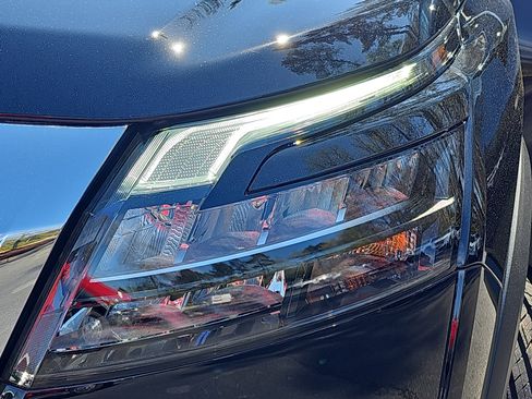 New 2025 Nissan Pathfinder SL image 32