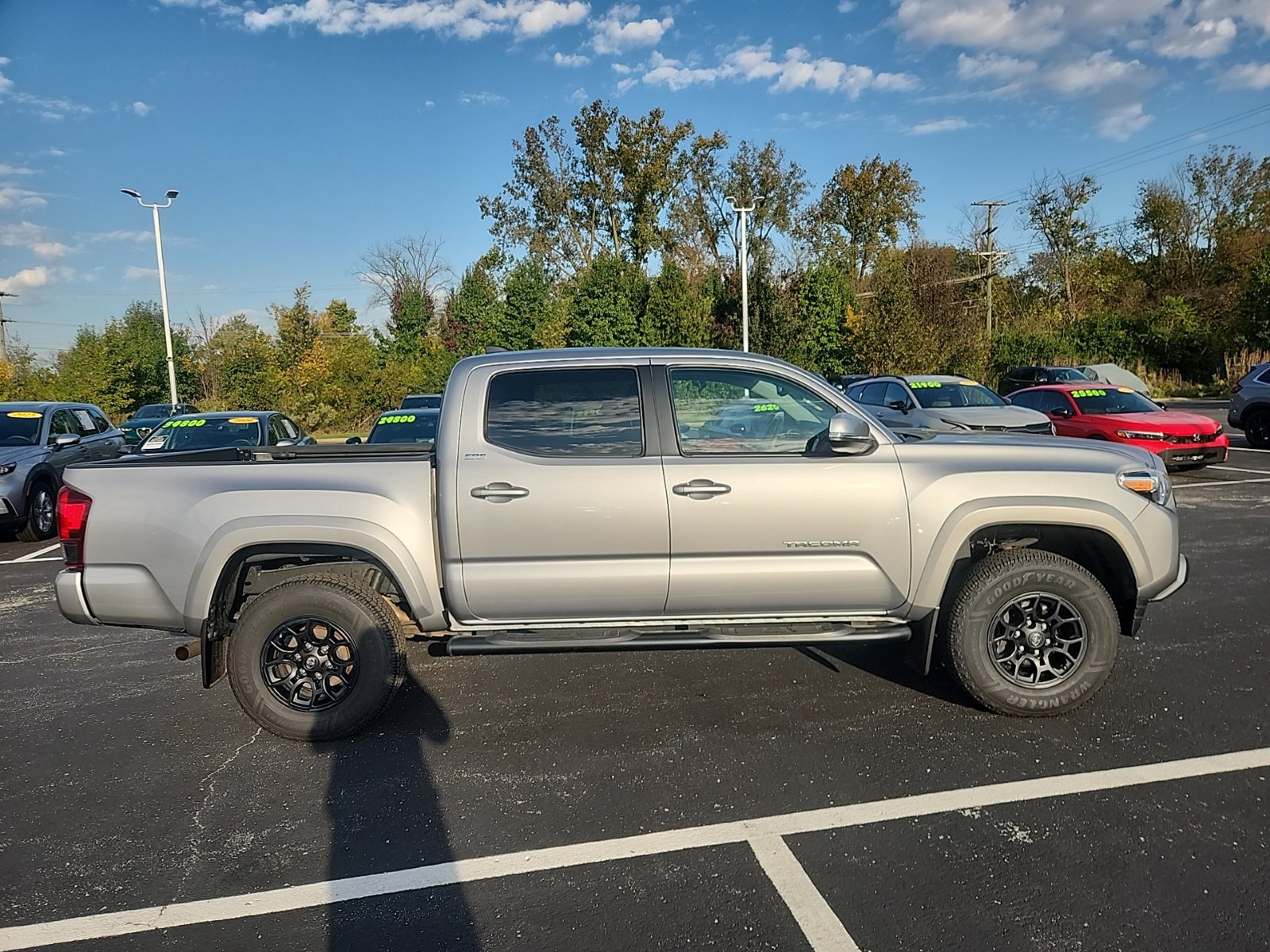 Used 2021 Toyota Tacoma SR5 w/ Technology Package AWD/4WD image 7