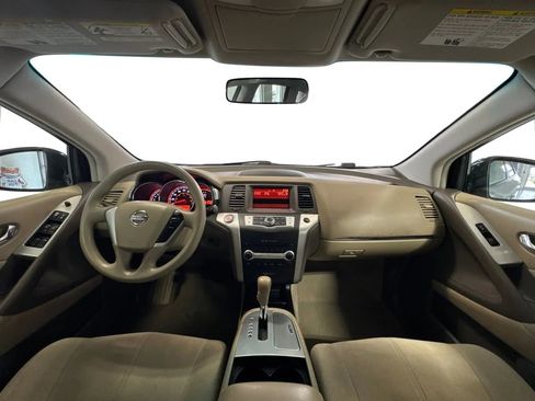 Used 2010 Nissan Murano S image 16