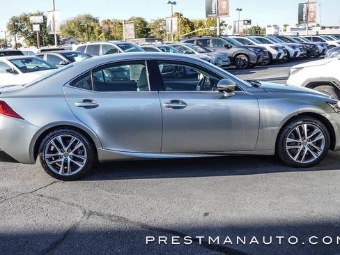 Used 2019 Lexus IS 300 300 image 16