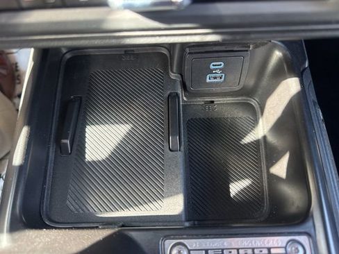 Used 2025 Ford Bronco Outer Banks image 33