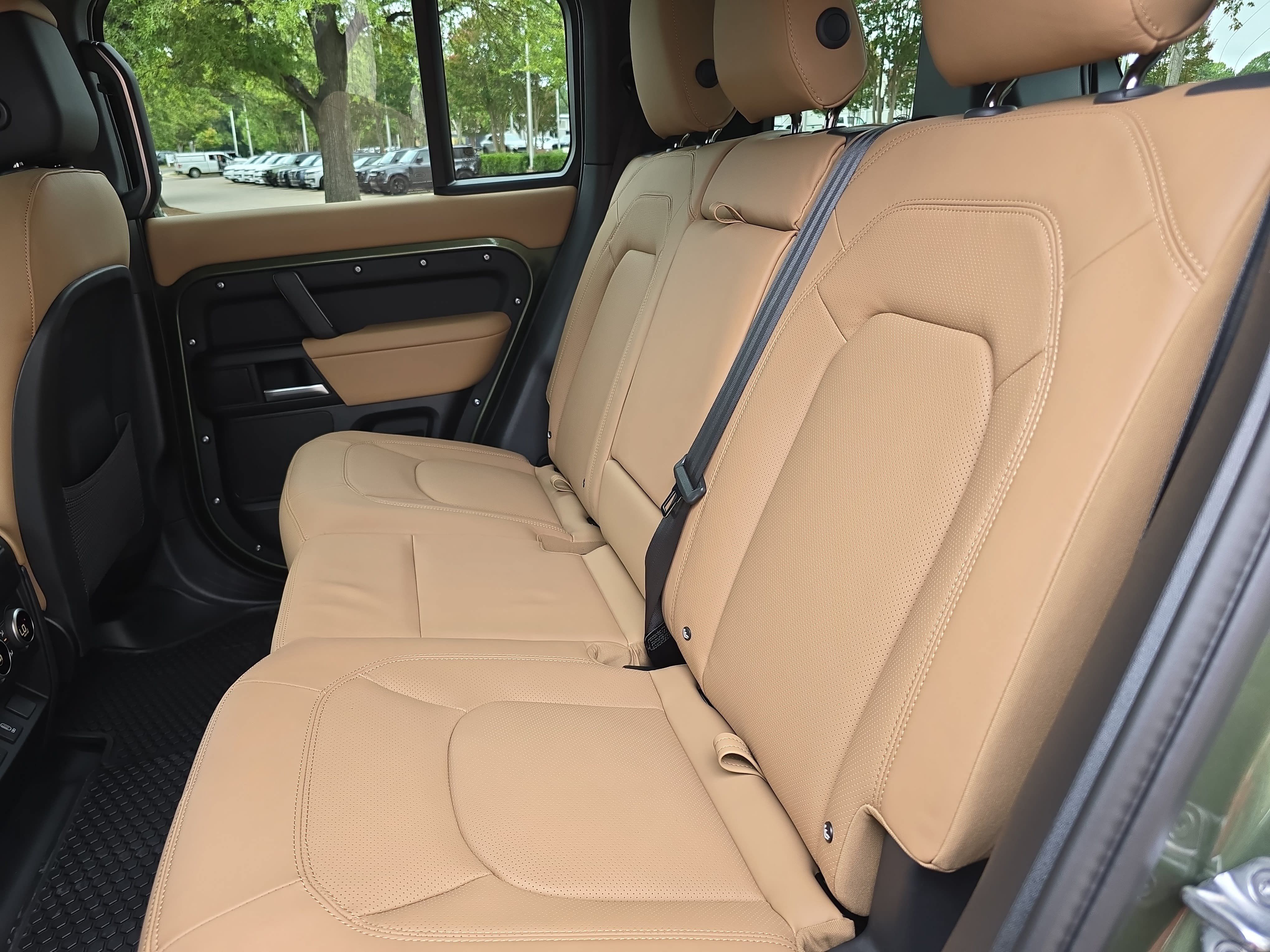 New 2026 Land Rover Defender 110 S AWD/4WD image 13