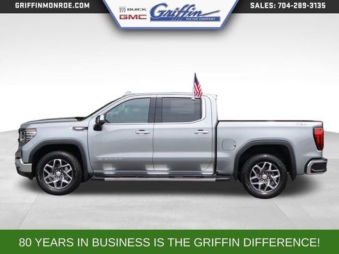 New 2026 GMC Sierra 1500 SLT w/ SLT Premium Plus Package AWD/4WD image 2