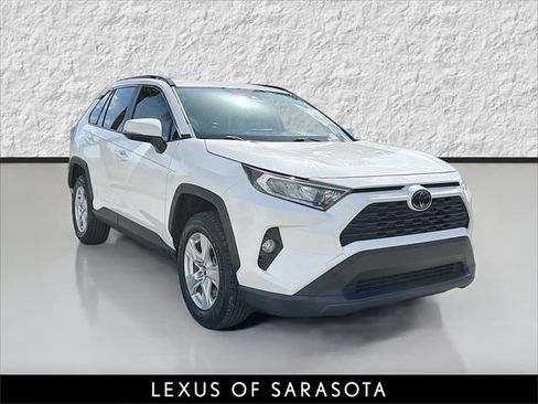 Used 2019 Toyota RAV4 XLE w/ Convenience Package image 1