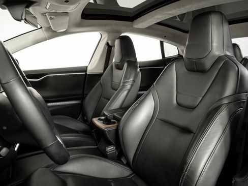 Used 2016 Tesla Model S AWD image 5