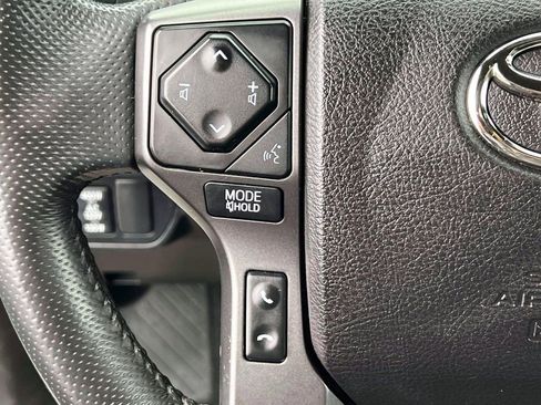 Used 2021 Toyota Tacoma TRD Off-Road image 20