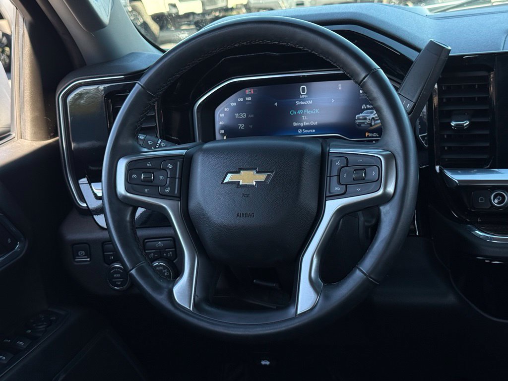 Used 2024 Chevrolet Silverado 1500 LT AWD/4WD image 7