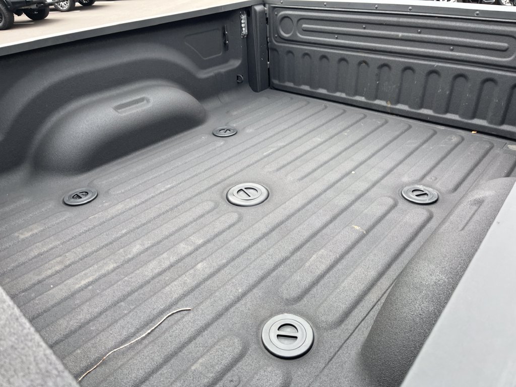 Used 2026 RAM 2500 Laramie AWD/4WD image 10