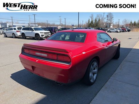 Used 2012 Dodge Challenger SXT Plus image 2