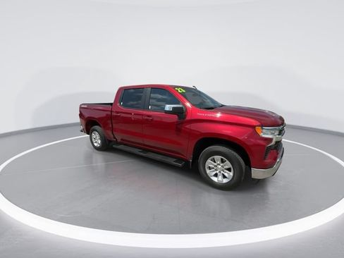 Used 2023 Chevrolet Silverado 1500 LT AWD/4WD image 2