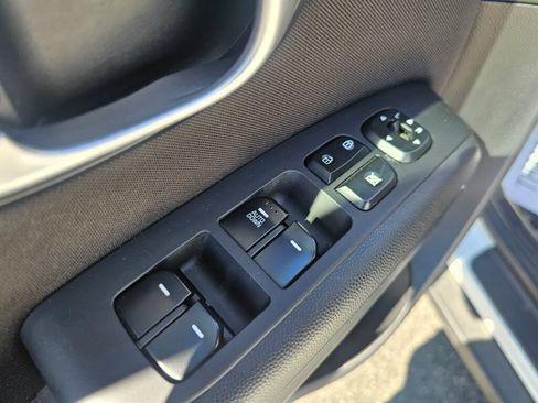 Used 2016 Kia Soul FWD image 20