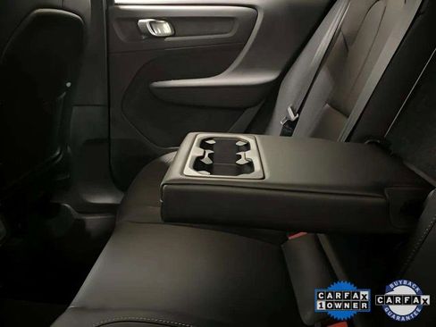 Used 2025 Volvo XC40 B5 Plus image 74