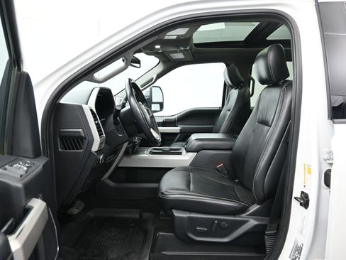 Used 2021 Ford F250 Lariat w/ Tremor Off-Road Package AWD/4WD image 9
