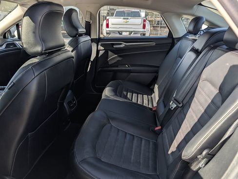 Used 2017 Ford Fusion SE w/ Equipment Group 602A FWD image 30