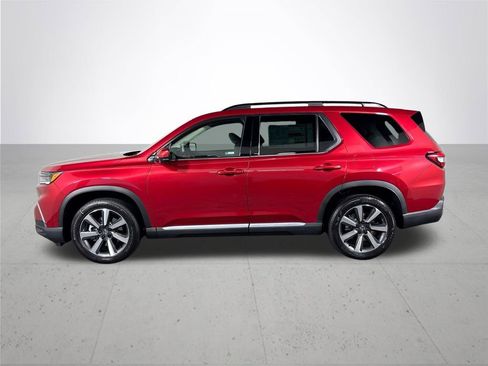 New 2025 Honda Pilot Touring image 9