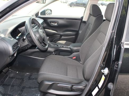 Certified 2023 Honda HR-V LX image 11