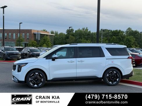 New 2026 Kia Carnival EX FWD image 4