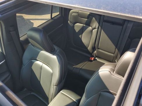 New 2025 Jeep Grand Cherokee Limited image 35