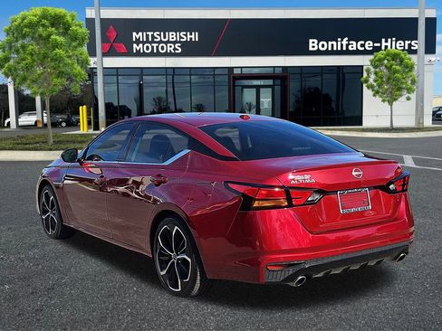 Used 2024 Nissan Altima 2.5 SR image 3