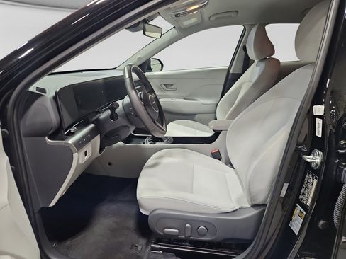 Used 2025 Hyundai Kona SEL FWD image 13