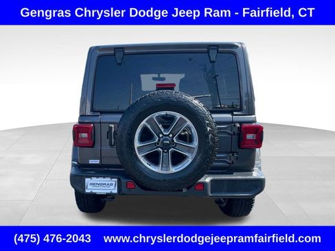 Used 2021 Jeep Wrangler Unlimited Sahara AWD/4WD image 6