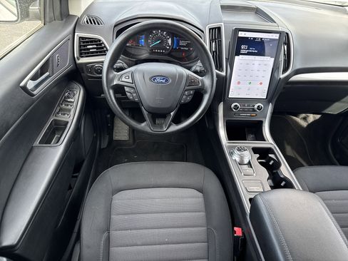Used 2023 Ford Edge SE AWD/4WD image 11