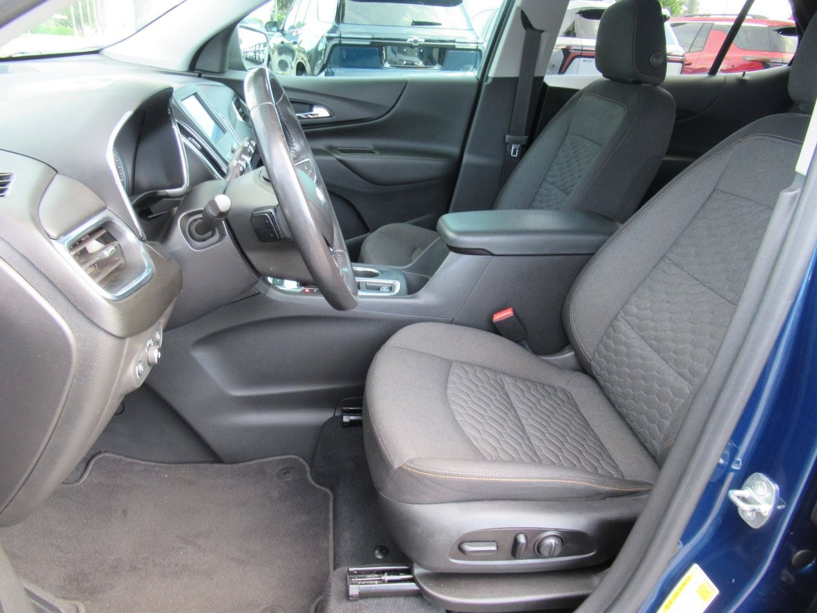 Used 2021 Chevrolet Equinox LT AWD/4WD image 19
