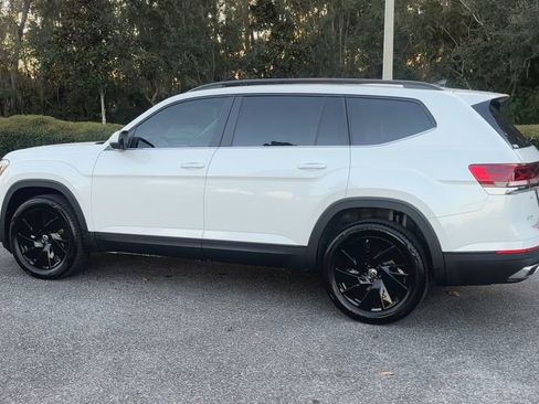 New 2026 Volkswagen Atlas SE image 6