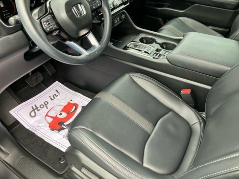 Certified 2025 Honda Pilot EX-L image 34