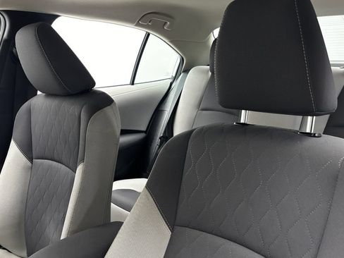 Used 2025 Toyota Corolla LE w/ LE Premium Package FWD image 15