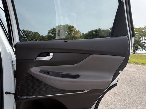 Used 2019 Hyundai Santa Fe FWD image 18