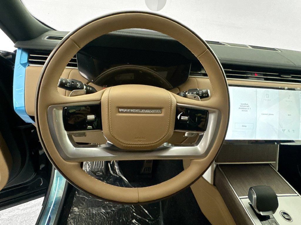 New 2026 Land Rover Range Rover Long Wheelbase SE AWD/4WD image 11