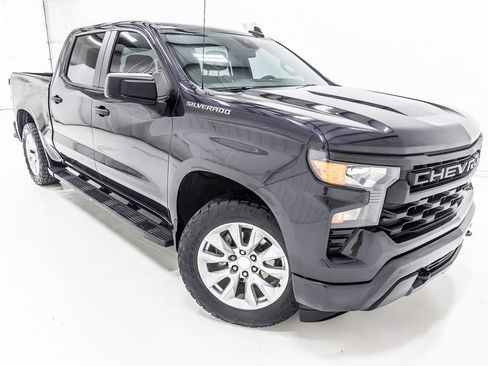 Used 2022 Chevrolet Silverado 1500 Custom RWD image 10