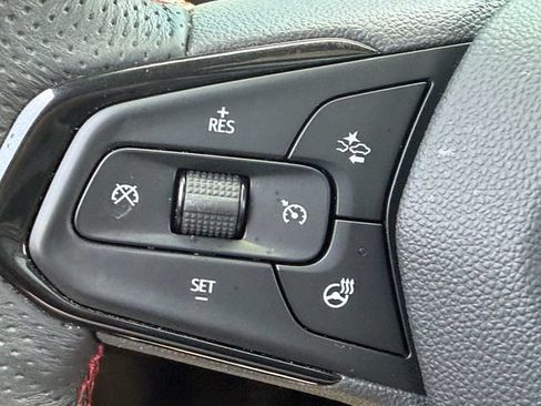 Used 2023 Chevrolet TrailBlazer RS w/ Sun and Liftgate Package FWD image 30