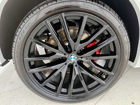 Used 2025 BMW X5 sDrive40i w/ M Sport Package RWD image 81