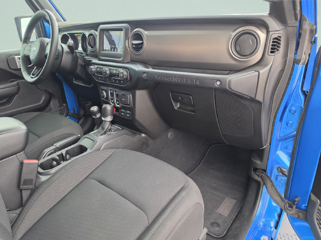 Used 2022 Jeep Wrangler Sport AWD/4WD image 16