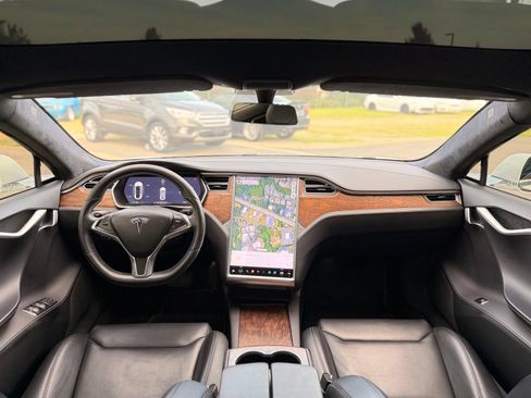 Used 2018 Tesla Model S AWD image 2