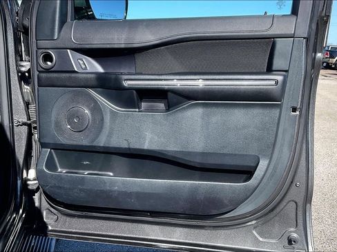Certified 2021 Ford Expedition XLT image 27