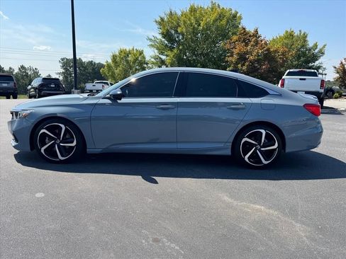 Used 2022 Honda Accord Sport image 6