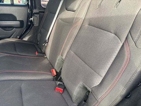 Used 2023 Jeep Wrangler Unlimited Rubicon w/ Cold Weather Group image 30