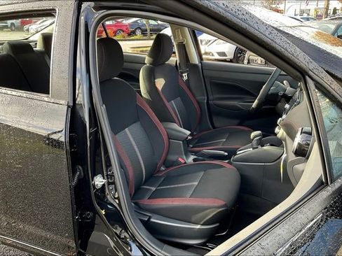 New 2025 Nissan Versa SR w/ Trunk Package image 25