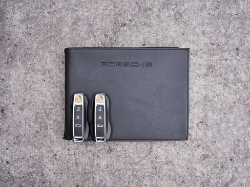 Used 2025 Porsche 911 Turbo S image 79