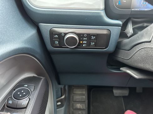 Used 2025 Ford Maverick XL w/ Equipment Group 101A image 16