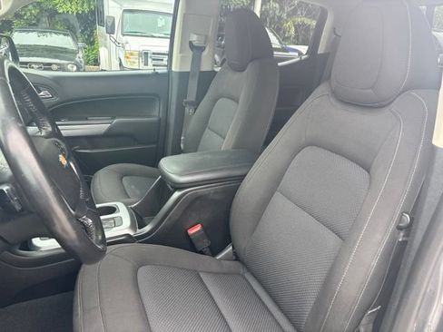 Used 2022 Chevrolet Colorado LT w/ LT Convenience Package RWD image 6