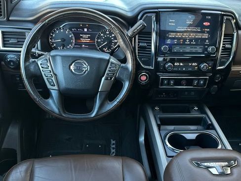 Used 2020 Nissan Titan Platinum Reserve w/ Moonroof Package RWD image 16