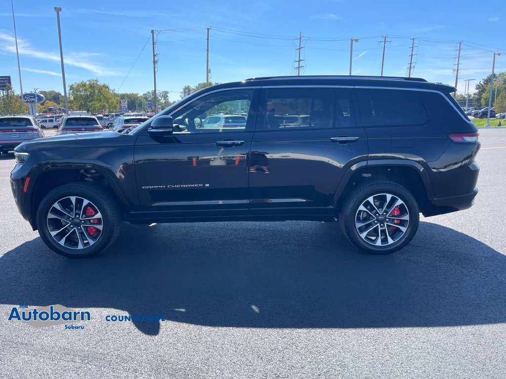 Used 2021 Jeep Grand Cherokee L Overland w/ Luxury Tech Group IV AWD/4WD image 2