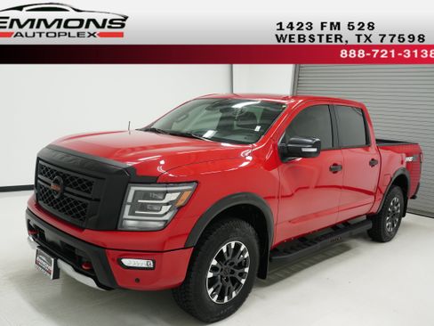 Used 2021 Nissan Titan PRO-4X w/ Pro-4x Convenience Package AWD/4WD image 1