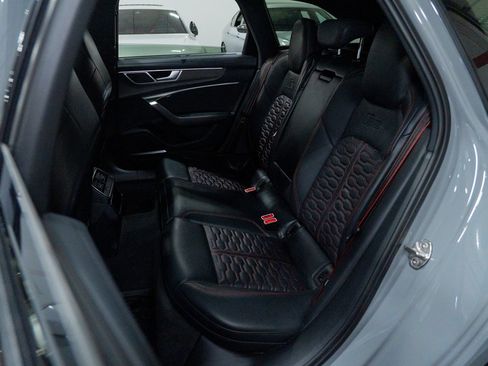 Used 2022 Audi RS 6 w/ Carbon Optic Package AWD/4WD image 25