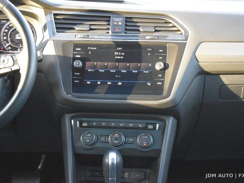 Used 2019 Volkswagen Tiguan SEL w/ 3rd Row Seat Package image 24